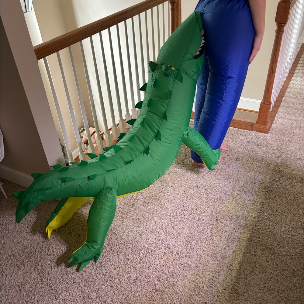 Green Inflatable Alligator Costume - Fun Dino Dress-Up - Picture 3 of 4